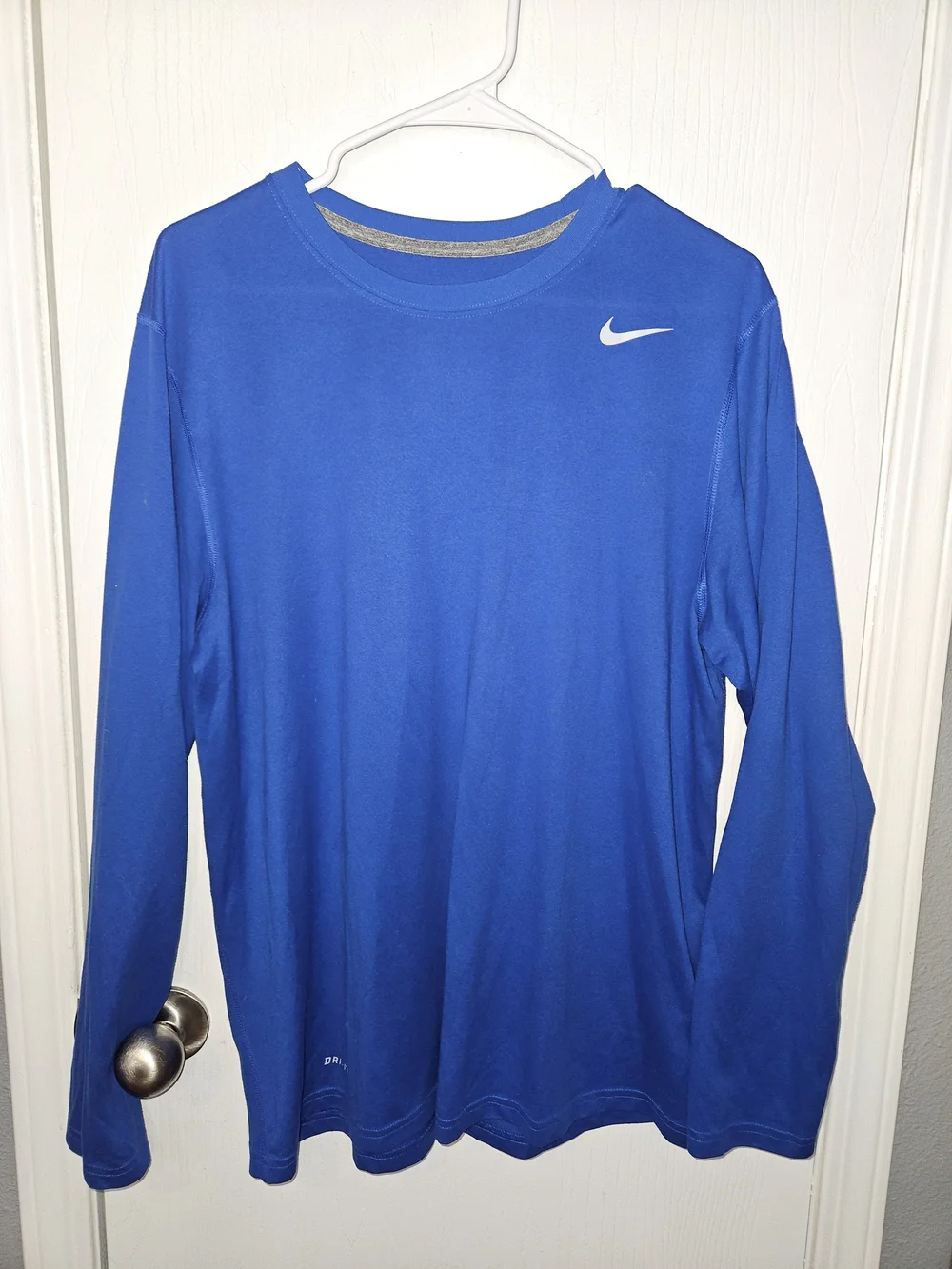 Nike Men’s Dri-FIT Long-Sleeve Crew in Royal Blue
